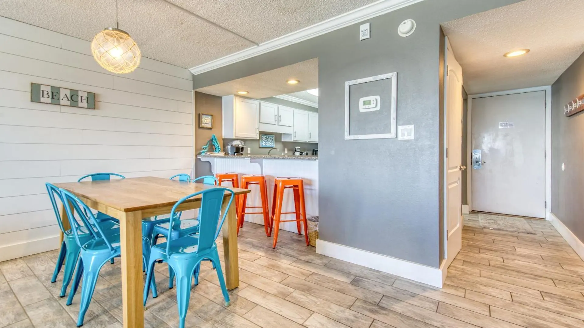 Beach House Condominiums B502 - Beachfront With Pool, Wifi, & Beach Service Destin 0*,