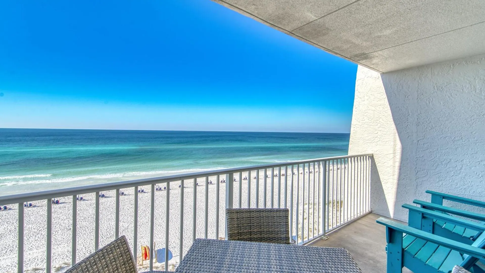 Beach House Condominiums B502 - Beachfront With Pool, Wifi, & Beach Service Destin 0*,  United States