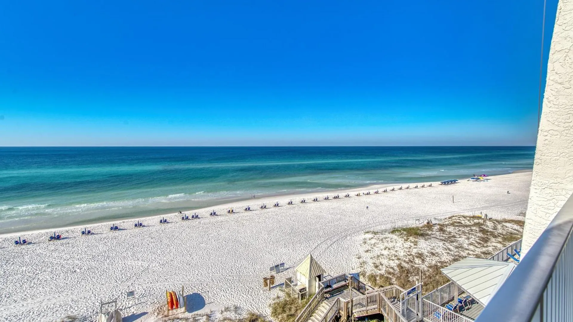 Beach House Condominiums B502 - Beachfront With Pool, Wifi, & Beach Service Destin
